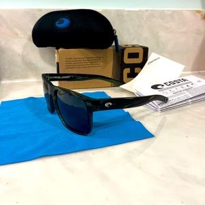 Costa Sunglasses Spearo wayfarer style